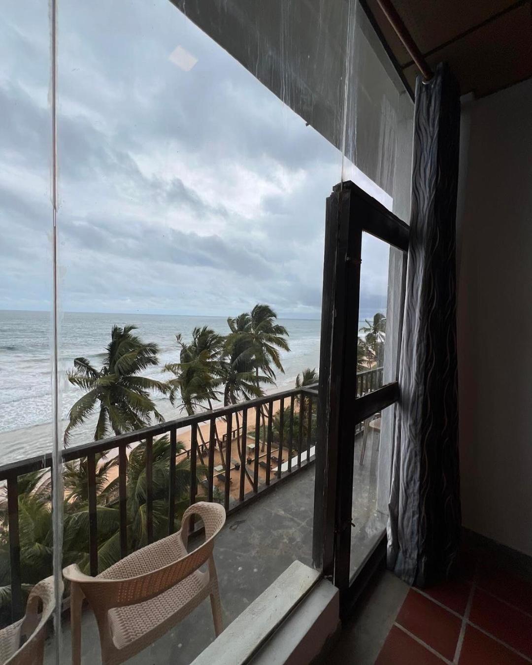 Lavanga Beach Hikkaduwa Exterior foto
